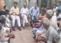 मुजफ्फरनगर में सपा नेताओं ने मगरमच्छ के हमले के संदेह में लापता मजदूर के परिजनों से की मुलाकात